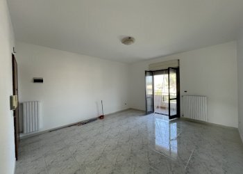 soggiorno - Appartamento Via Nino Bixio 7, Manoppello - foto 4
