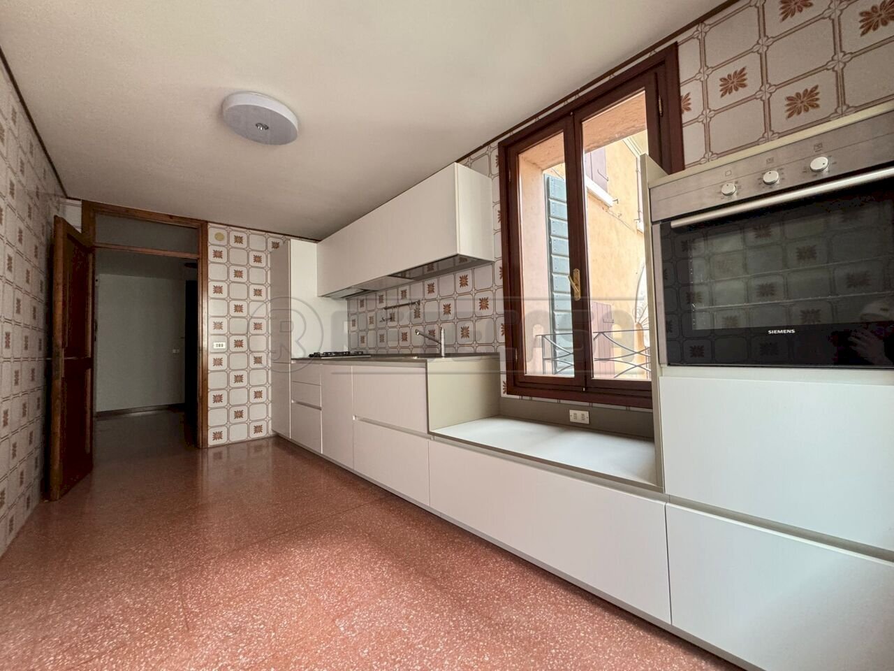 15.jpeg - Three-room apartment Via Menarola 22, Bassano del Grappa - photo 1