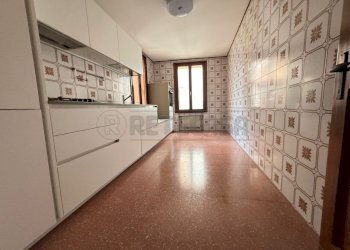 16.jpeg - Three-room apartment Via Menarola 22, Bassano del Grappa - photo 16