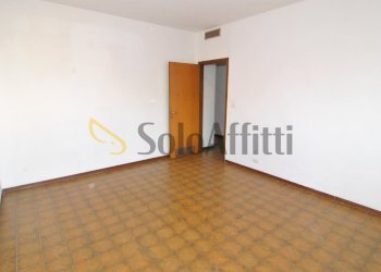 CAMERA MATRIMONIALE 2 - Appartamento Viale Francesco Petrarca 113, Livorno - foto 18
