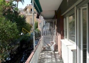 Balcone perimetrale - Appartamento Vicolo San Lazzaro 16, Sanremo - foto 8