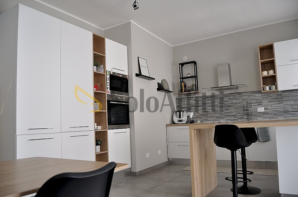 CUCINA A VISTA 2 - Trilocale Via Chiomo 5, Settimo Torinese - foto 2