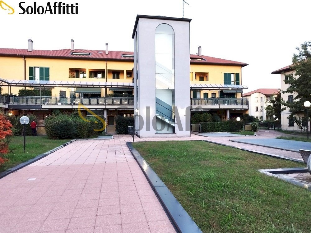 foto provvisorie-Parco interno condominio - Trilocale Viale J.F Kennedy 15, Garbagnate Milanese - foto 1