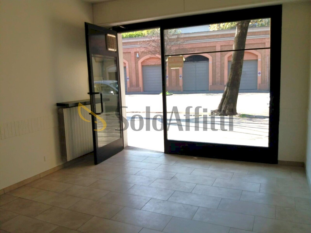 3 - Commercial Premises Viale Nicolò Biondo 37, Carpi - photo 3