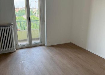 9 - Four-room apartment Via Monte Ceneri, Milano - photo 15