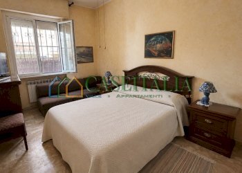 camera da letto - Three-room apartment Strada Cappelletta I 1, Ceriale - photo 10