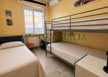 camera da letto - Three-room apartment Strada Cappelletta I 1, Ceriale - photo 12
