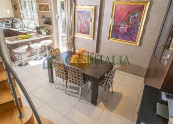 Sala con cucina - Villa a Schiera Via Costa 7, Alpignano - foto 9