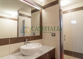 bagno piano interrato - Villa a Schiera Via Costa 7, Alpignano - foto 30