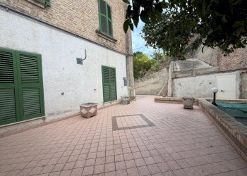 20260805_094354000_iOS - Appartamento Viale Maiella 23/A, Francavilla al Mare - foto 11