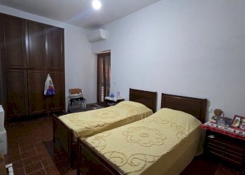 03camera (3) - Three-room apartment Via delle Mimose 37, Montecchio - photo 13