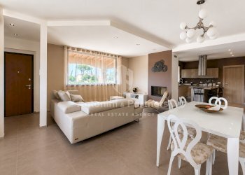 casale-le-olive-todi-umbria-salotto-zona-living - Casale Via di Mezzo Muro, Todi - foto 4