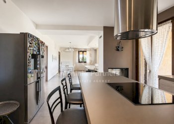 casale-le-olive-todi-umbria-cucina-isola-open-spac - Casale Via di Mezzo Muro, Todi - foto 7