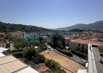 24 - Three-room apartment Via A.Benedicenti, La Spezia - photo 15