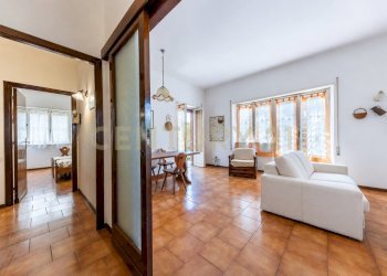 sala e disimpegno adesso - Villa Via delle Begonie 38, Anzio - foto 6