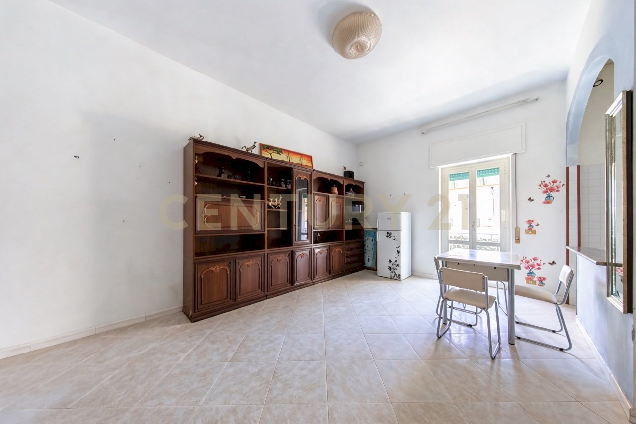 hf_20260801_101200_e6b94019-5641-4bb7-8d71-0141b69 - Four-room apartment Via del Mare 37, Ladispoli - photo 3