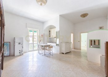 hf_20260801_100957_4e01562f-4c2b-4530-ad88-c4631f1 - Four-room apartment Via del Mare 37, Ladispoli - photo 2