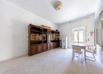 hf_20260801_101200_e6b94019-5641-4bb7-8d71-0141b69 - Four-room apartment Via del Mare 37, Ladispoli - photo 3