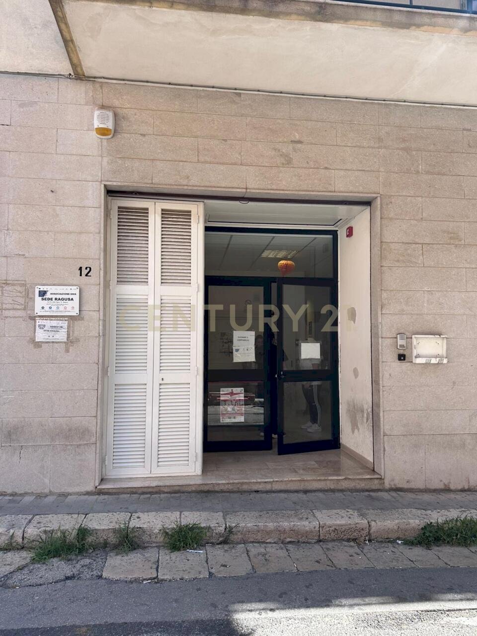 PHOTO-2026-07-07-11-28-11_5 - Office Ragusa - photo 1
