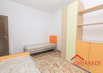 5.3 CAMERA 2.jpg - Appartamento VIA GIOVANNI BATTISTA TORRE  17, Genova (zona Sestri Ponente) - foto 24