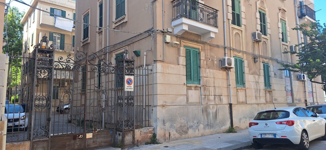 10 - Four-room apartment Viale San Martino 315, Messina - photo 1