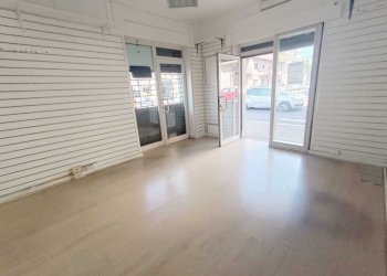 7 - Locale Commerciale Via dei Lauri 128, Aprilia - foto 5