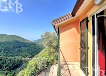 BALCONATA PIANO PRIMO E VISTA - Casa indipendente Via Pietrafitta 1, Avegno - foto 12
