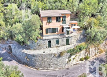 CASA - Casa indipendente Via Pietrafitta 1, Avegno - foto 1