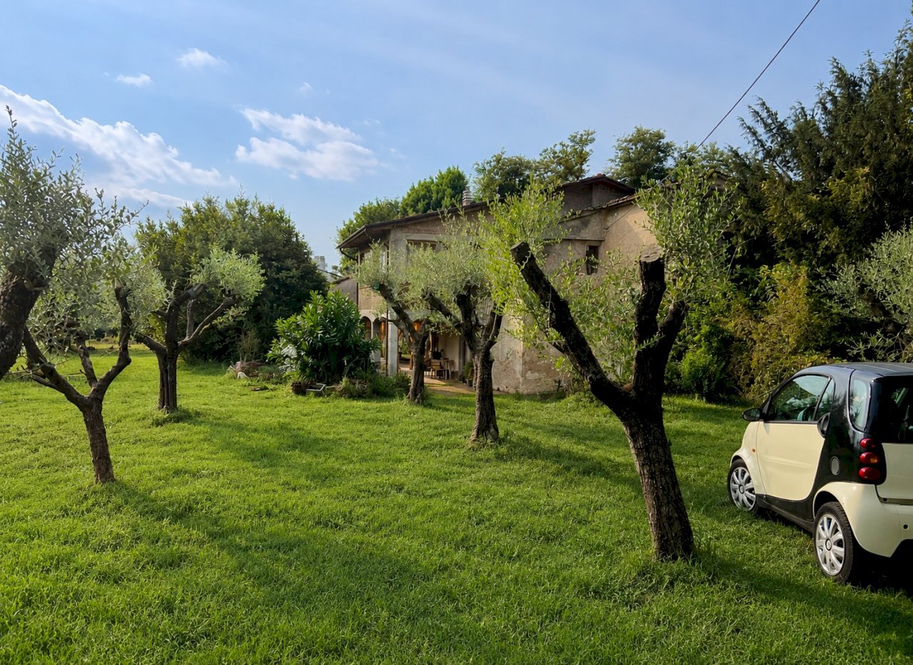 giardino 1 - Casa indipendente Via Palvotrisia 65, Castelnuovo Magra - foto 1