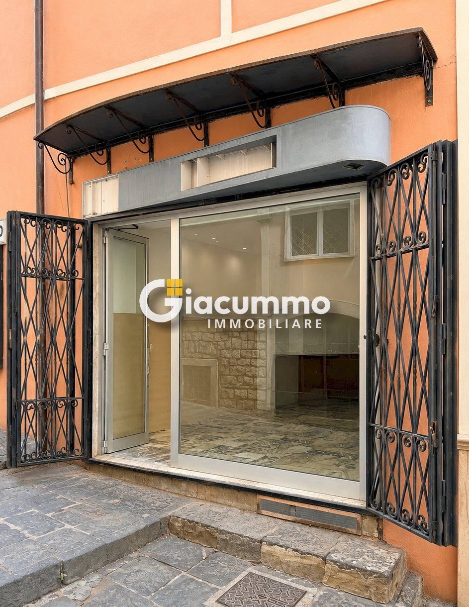 loc-com4 - Commercial Premises Via Fratelli Bandiera 1, Potenza - photo 3
