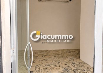 loc-com1 - Commercial Premises Via Fratelli Bandiera 1, Potenza - photo 4