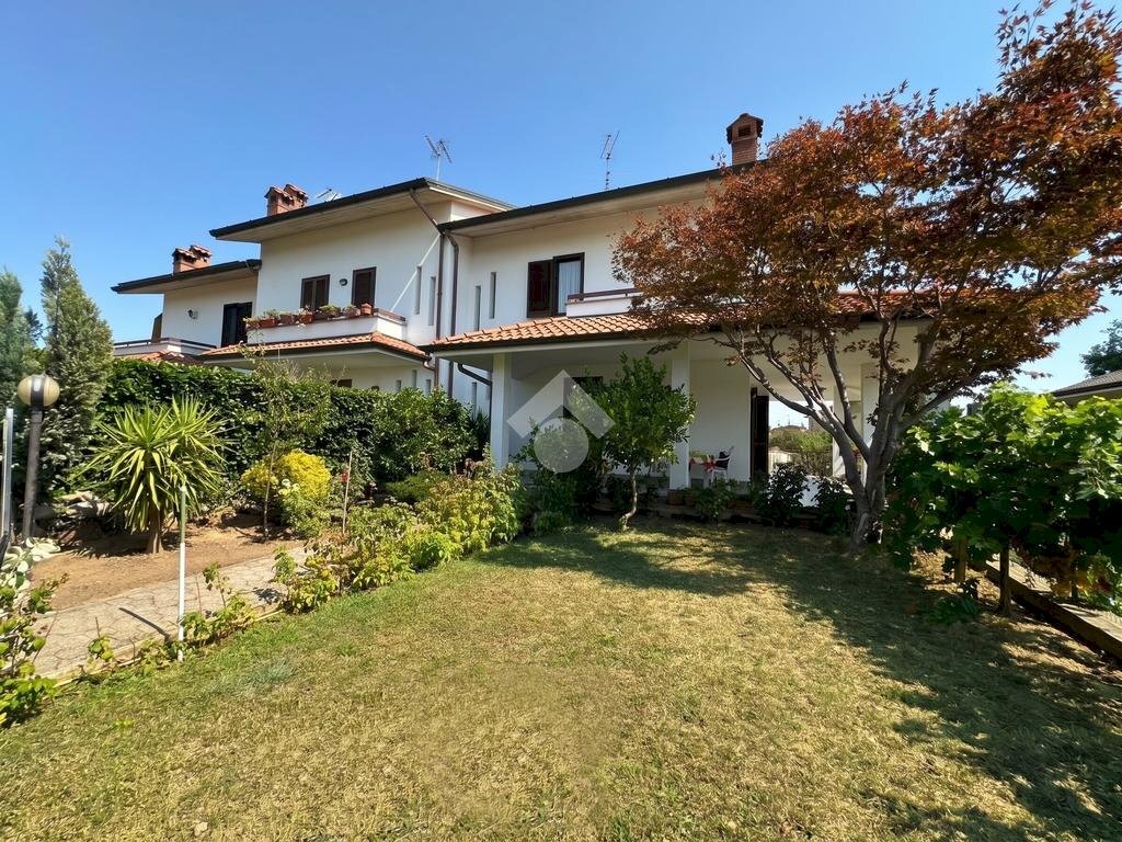 Villa a Schiera Via Antonio Gramsci, Grezzago - foto 1