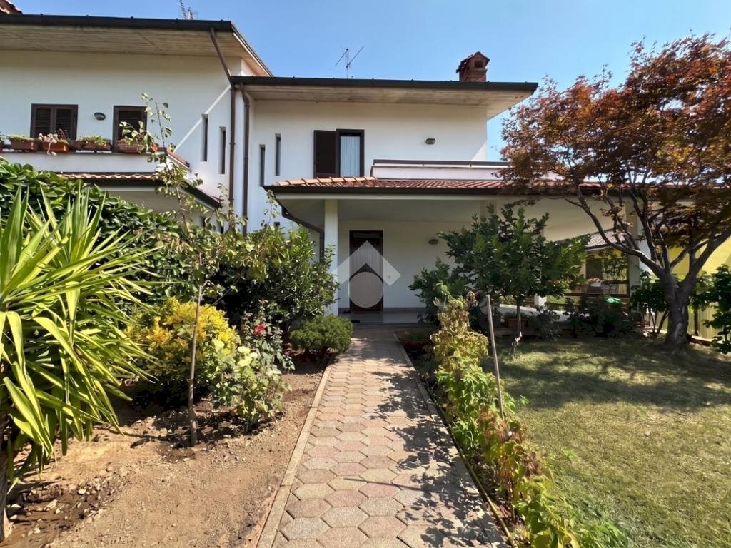 Villa a Schiera Via Antonio Gramsci, Grezzago - foto 2
