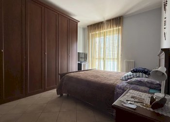 Apartment Via S.Pio da Pietrelcina, Imperia - photo 11