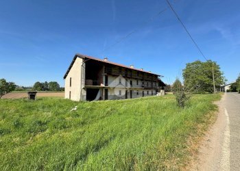 Semi-detached house Via San Cristoforo, Oleggio - photo 4