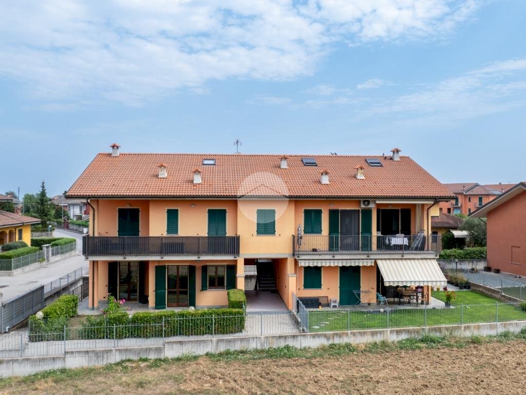 Four-room apartment Via Sant'Anna, Marene - photo 1