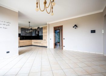 Four-room apartment Via Sant'Anna, Marene - photo 4