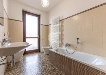 Four-room apartment Via Sant'Anna, Marene - photo 15