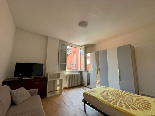 CAMERA DA LETTO - Monolocale VIA CASTIGLIONE, 6, Bologna (zona Castiglione) - foto 3