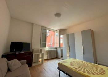 CAMERA DA LETTO - Monolocale VIA CASTIGLIONE, 6, Bologna (zona Castiglione) - foto 3