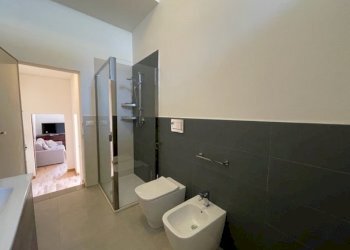 BAGNO - Monolocale VIA CASTIGLIONE, 6, Bologna (zona Castiglione) - foto 11