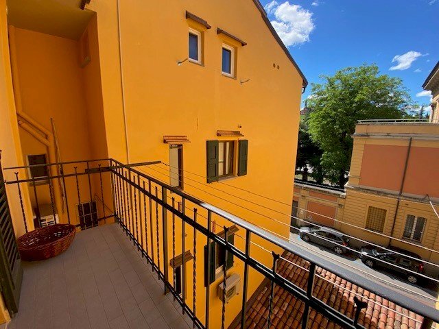BALCONE - Appartamento MURA PORTA CASTIGLIONE, Bologna (zona San Mamolo) - foto 2