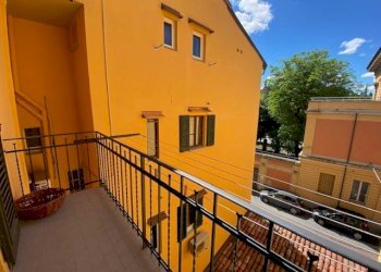 BALCONE - Appartamento MURA PORTA CASTIGLIONE, Bologna (zona San Mamolo) - foto 2