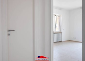Trilocale Via Luigi Einaudi, 8, Busca - foto 12