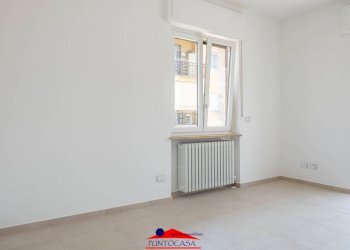 Trilocale Via Luigi Einaudi, 8, Busca - foto 14