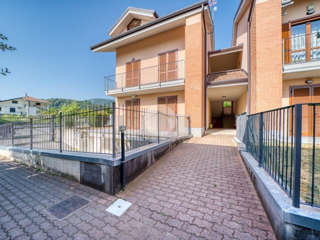 Apartment Via moncenisio, Giaveno - photo 1