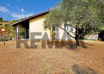 Villa via brigate cento croci, 21
Mezzema, Deiva Marina - photo 2