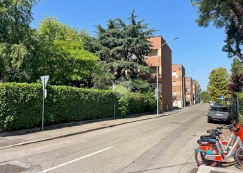 Three-room apartment Via Ferrarese, Bologna (neighborhood Fiera) - photo 1