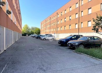 Three-room apartment Via Ferrarese, Bologna (neighborhood Fiera) - photo 3