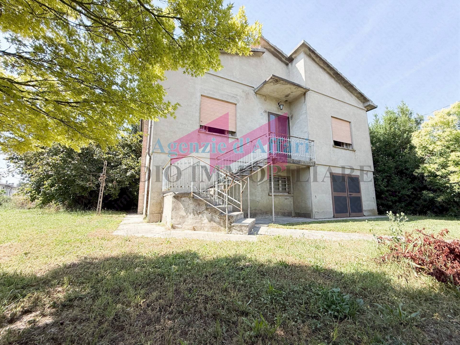 Foto 1 - Casa indipendente via Guglielmo Marconi
 
98, Calto - foto 1